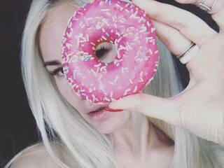 色情视频聊天 Seeleenaa