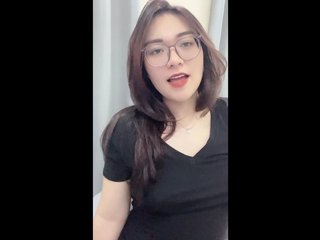 色情视频聊天 Selena295