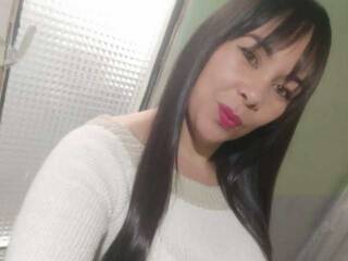 色情视频聊天 SelennaRouss