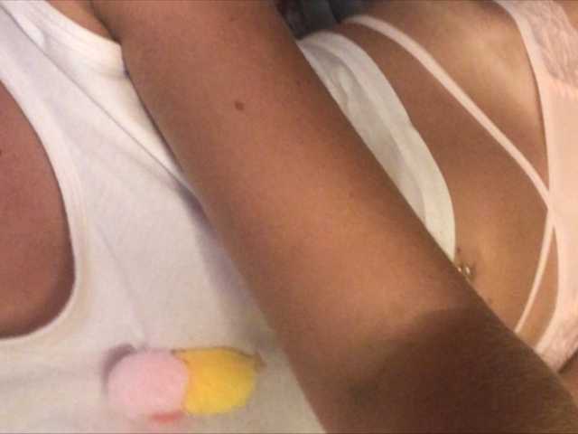 广播屏幕截图 sensualmilana
