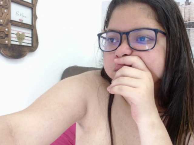 广播屏幕截图 sexy-curvy