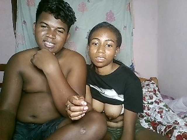 广播屏幕截图 sexycouple32