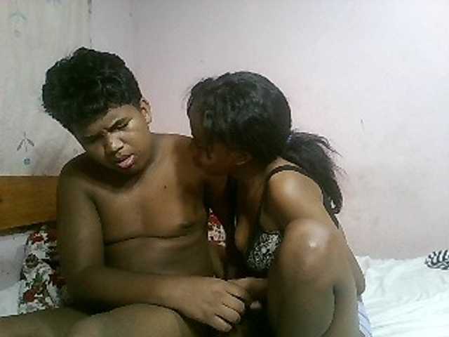 广播屏幕截图 sexycouple32