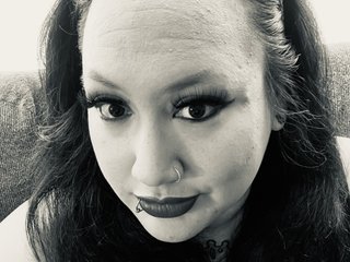 色情视频聊天 SexyGothNerd90