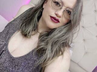 色情视频聊天 Shantal-w