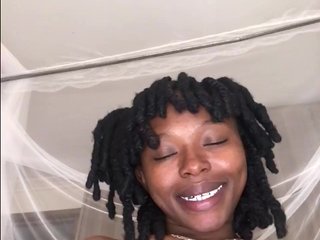 色情视频聊天 Cleamee