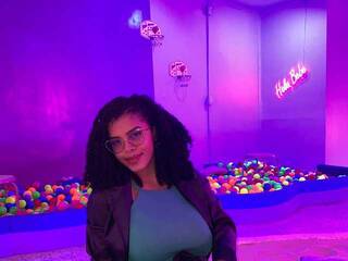 色情视频聊天 sharomsawyer