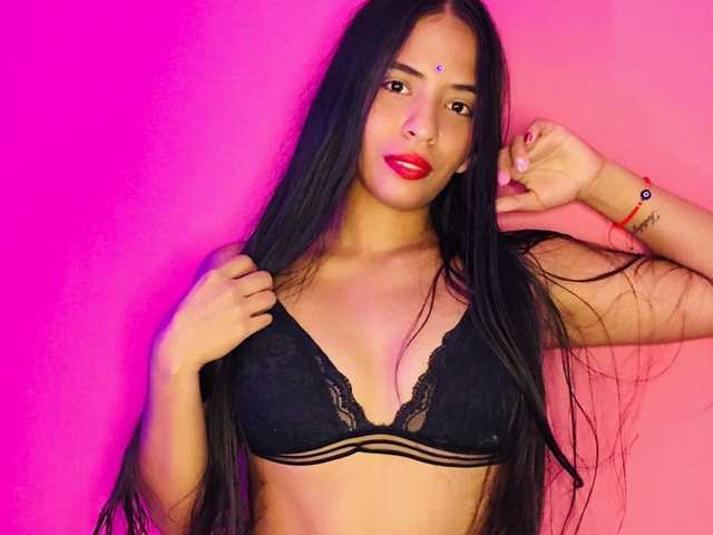 个人资料的照片 Shay-mitchell