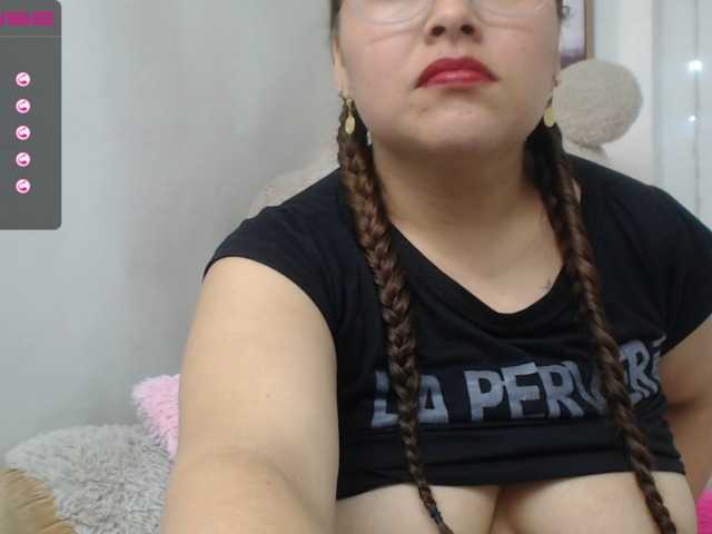 相片 shoffy-phill Hey lover's, I am a mature and very hot girl, new on the page ... wanting to know many naughty things.... #new #latina #bbw #squirt #lovense #bigtits #bigass #anal