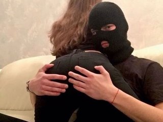 色情视频聊天 ShowMaskGoOn