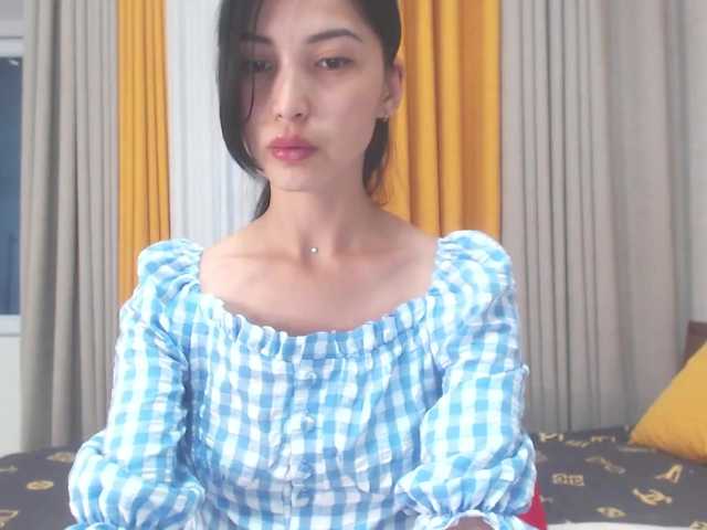 相片 ShowMGO Hello there, my name is Yuna, welcome to my room♥ #asian #mistress #anal #teen #dildo #lovense #tall #cute #yummy #sph #asmr #queen #naked