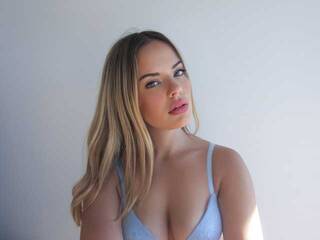 色情视频聊天 silvifoxyy