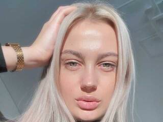 色情视频聊天 SimaMonti