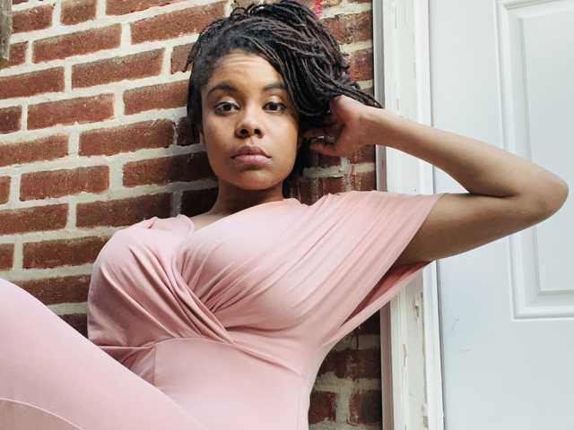 个人资料的照片 SinclairLarousse