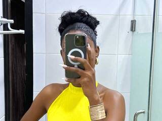 色情视频聊天 skinnycee