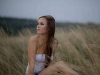 色情视频聊天 slimlolka