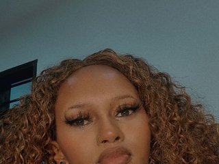 色情视频聊天 SlutyMuse