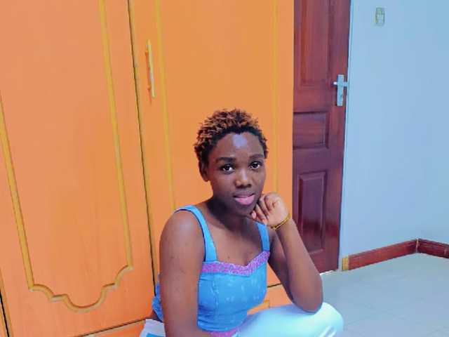 个人资料的照片 Smiling-Machine