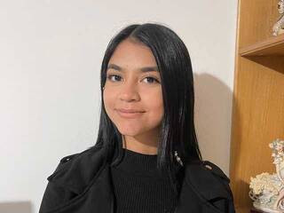 色情视频聊天 sofia-paris