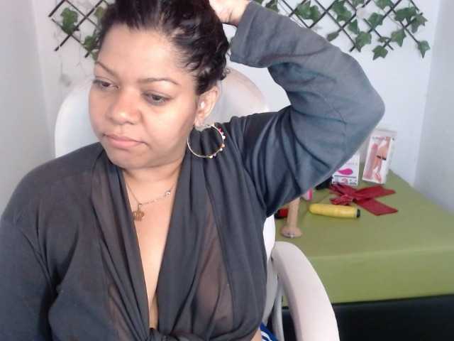 广播屏幕截图 sofiahot1