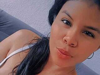 色情视频聊天 sofiasexy18