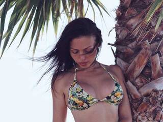 色情视频聊天 CreaMBabyy