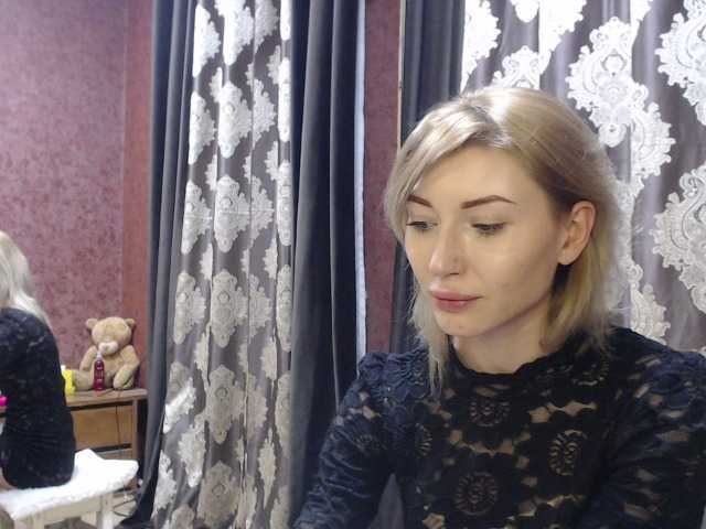 相片 SonyaDimond #blonde # assian mix #hairy #horny #Home