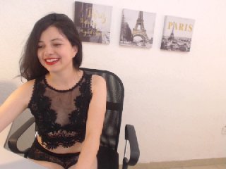 相片 sophiemoore5 Hey Guys Welcome #show pussy 20 toks hola amo#show boobs 15 toks # show ass 30 toks #naked 50 toks