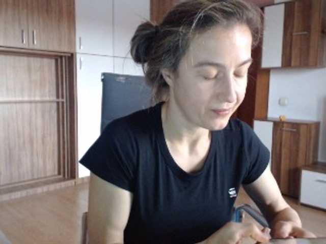 广播屏幕截图 Squir4U