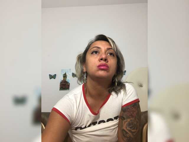 广播屏幕截图 SquirtyDiva