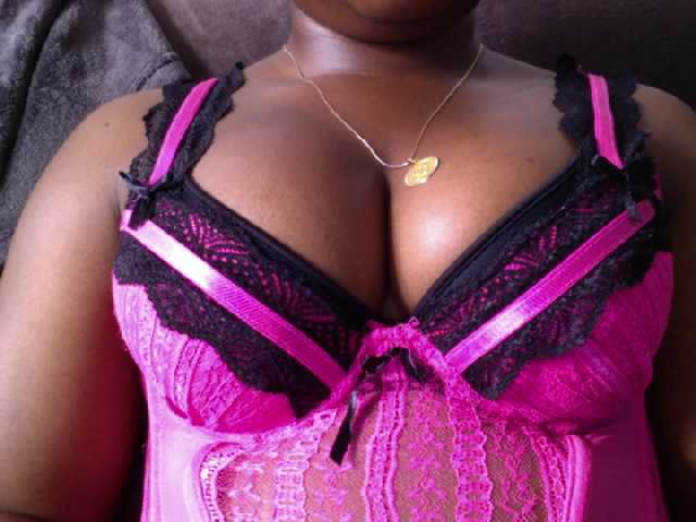 相片 staybunny23 helo , i am kenyan , 33 , single lady ... here to earn and be sugared