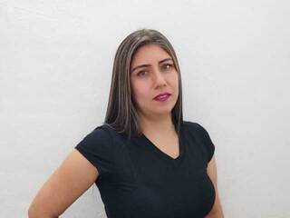 色情视频聊天 strellacolin