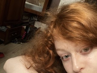 色情视频聊天 Stripdoll2005