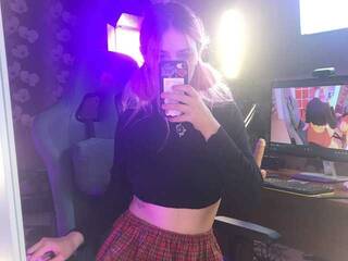 色情视频聊天 suddennesss