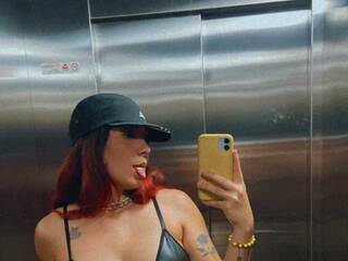 色情视频聊天 Sunshine4i20