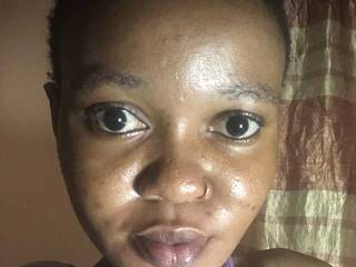 色情视频聊天 Sweet-Iddah