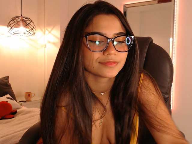 相片 sweet-priya Make me happy♥ #latin #colombian #indian #cum #teen #squirt #lovense ❤️ Follow me on Instagram: sweett_priya ❤️