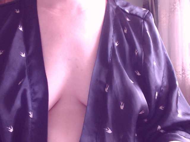 相片 SweetBrunete on samuse ensemble;)? ...xxx...on commence avec 30 tokens seins....et on continue..xxxx