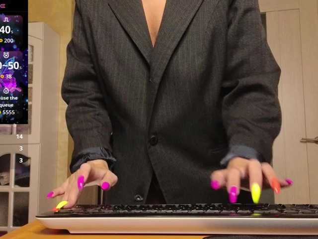 广播屏幕截图 Findom_Lady_Shine