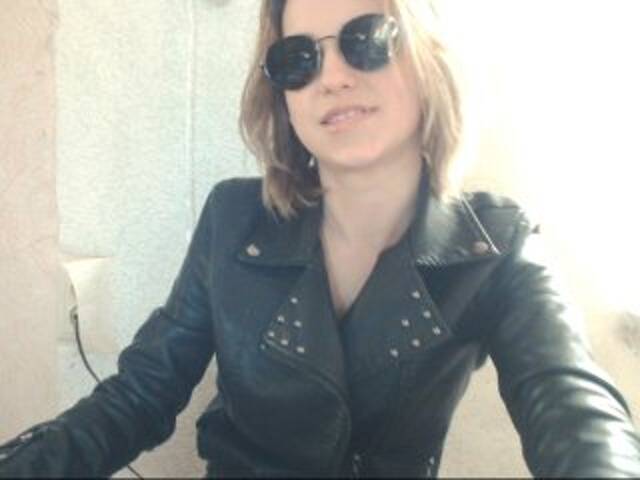 广播屏幕截图 PlayGirlKiss