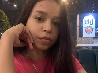 色情视频聊天 Tenshi000