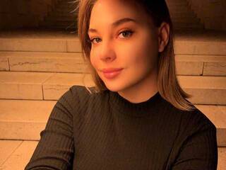 色情视频聊天 tessarise