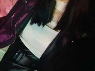 色情视频聊天 ThelmaHettie