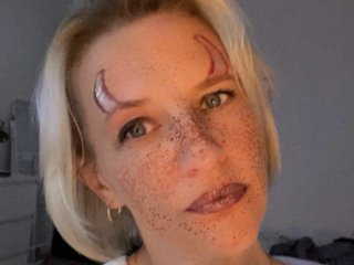 色情视频聊天 TinaRubia