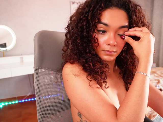 广播屏幕截图 TinaTaylor