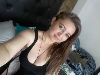 色情视频聊天 titsparadise