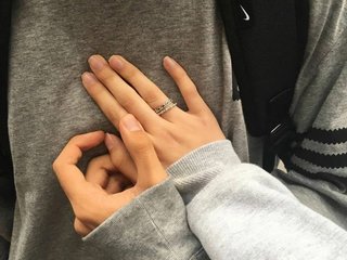 色情视频聊天 DontLookPlease