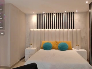 色情视频聊天 ToriCross