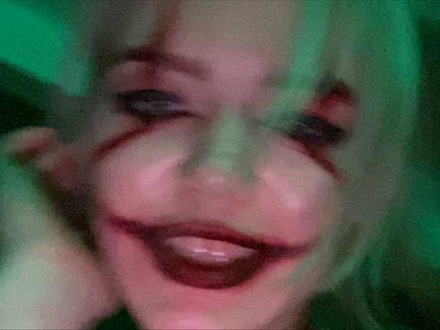 广播屏幕截图 TreshGirls