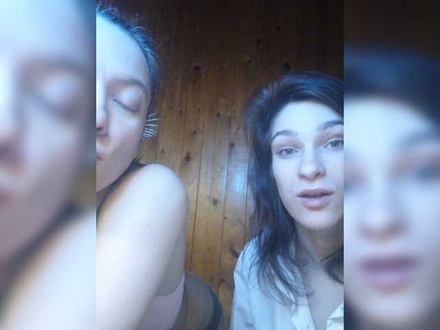 广播屏幕截图 TreshGirls